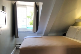 single room, share bathroom